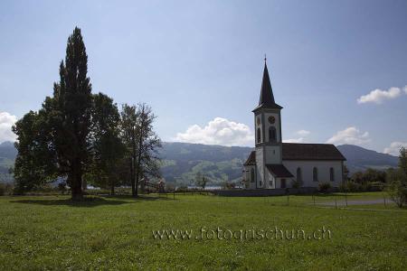 Klick für Originalgröße :Kirche_Obersee.jpg